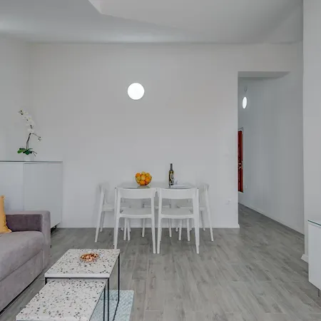 Ivan Apartman Trogir