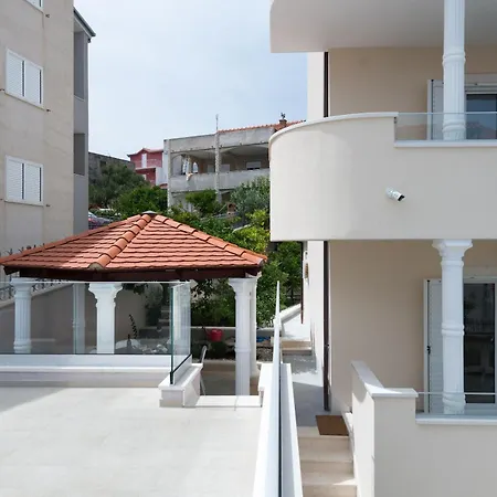 Ivan Apartman
