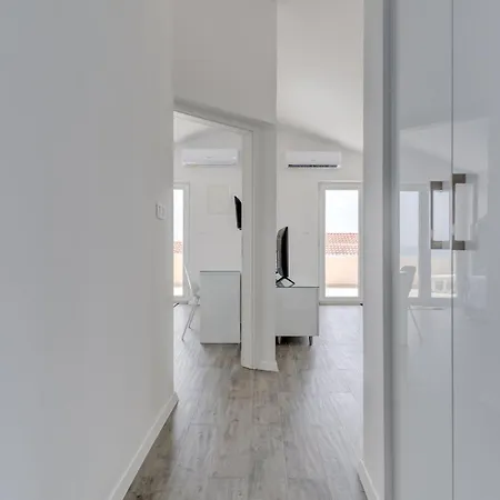 Ivan Apartman