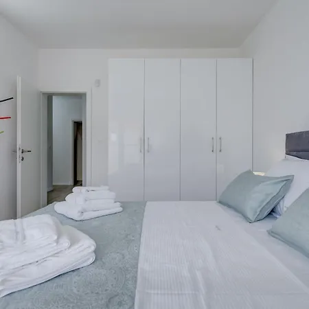 Ivan Apartman