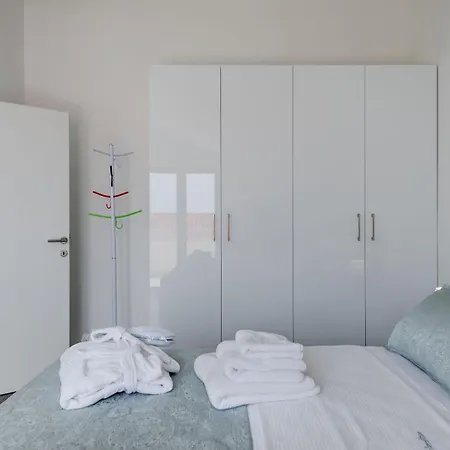 Ivan Apartman *